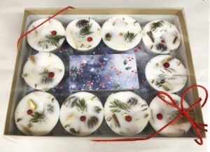 Set 10 WINTER BERRY FIRESTARTERS, Holiday Gift, Indoor Woodstove Fireplace Fire Starters, Winter Hygge Harvest Housewarming HolidayGift - Image 2