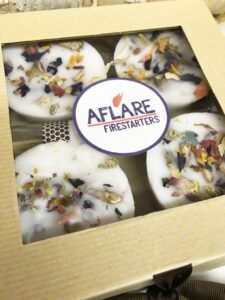 Box of 4 DRIED FLOWER FIRESTARTERS, Indoor Woodstove Fireplace Fire Starters, Cozy Hygge Gift Housewarming, Winter Holiday Gift Unisex